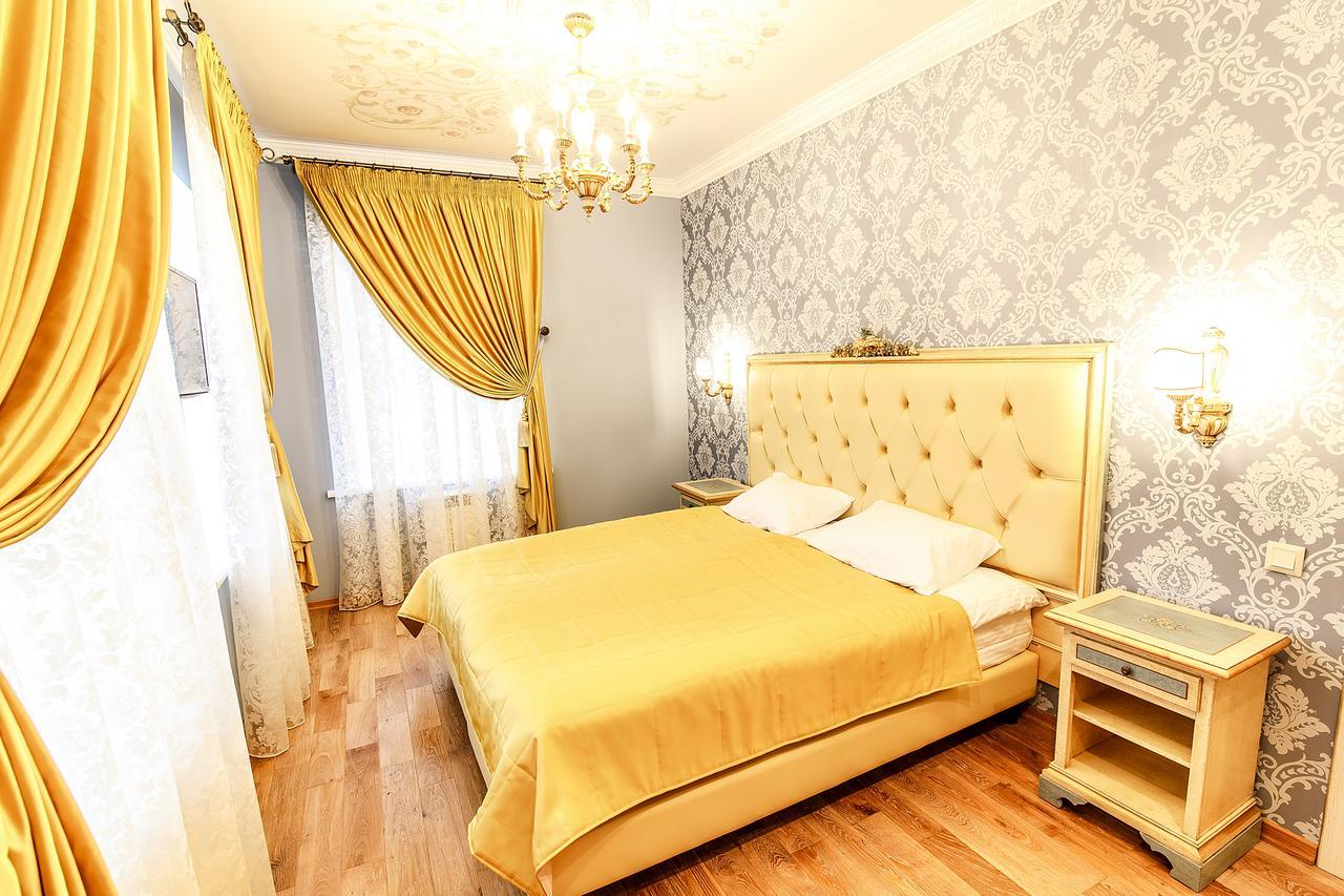 Art Hotel Aleksandrovsky Kostroma Bagian luar foto