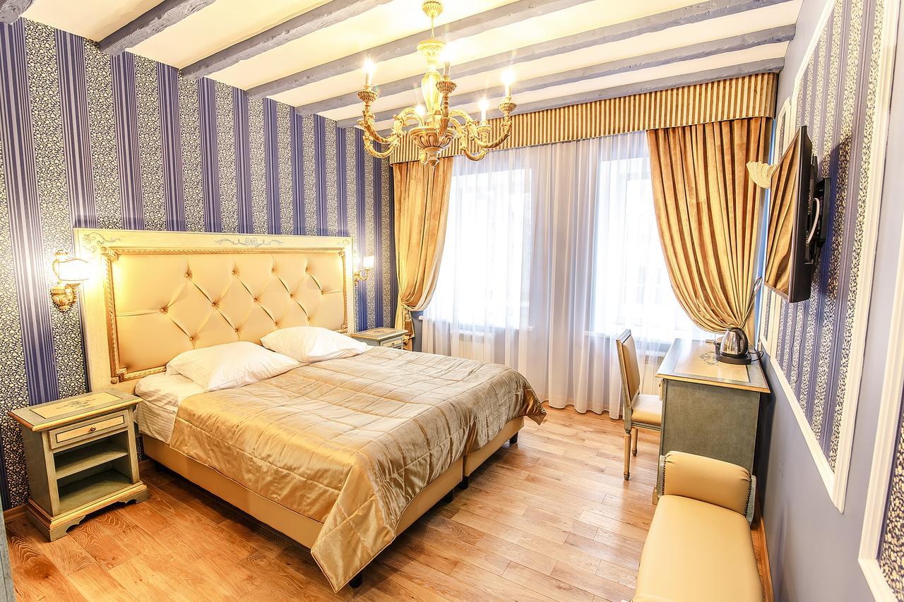 Art Hotel Aleksandrovsky Kostroma Bagian luar foto